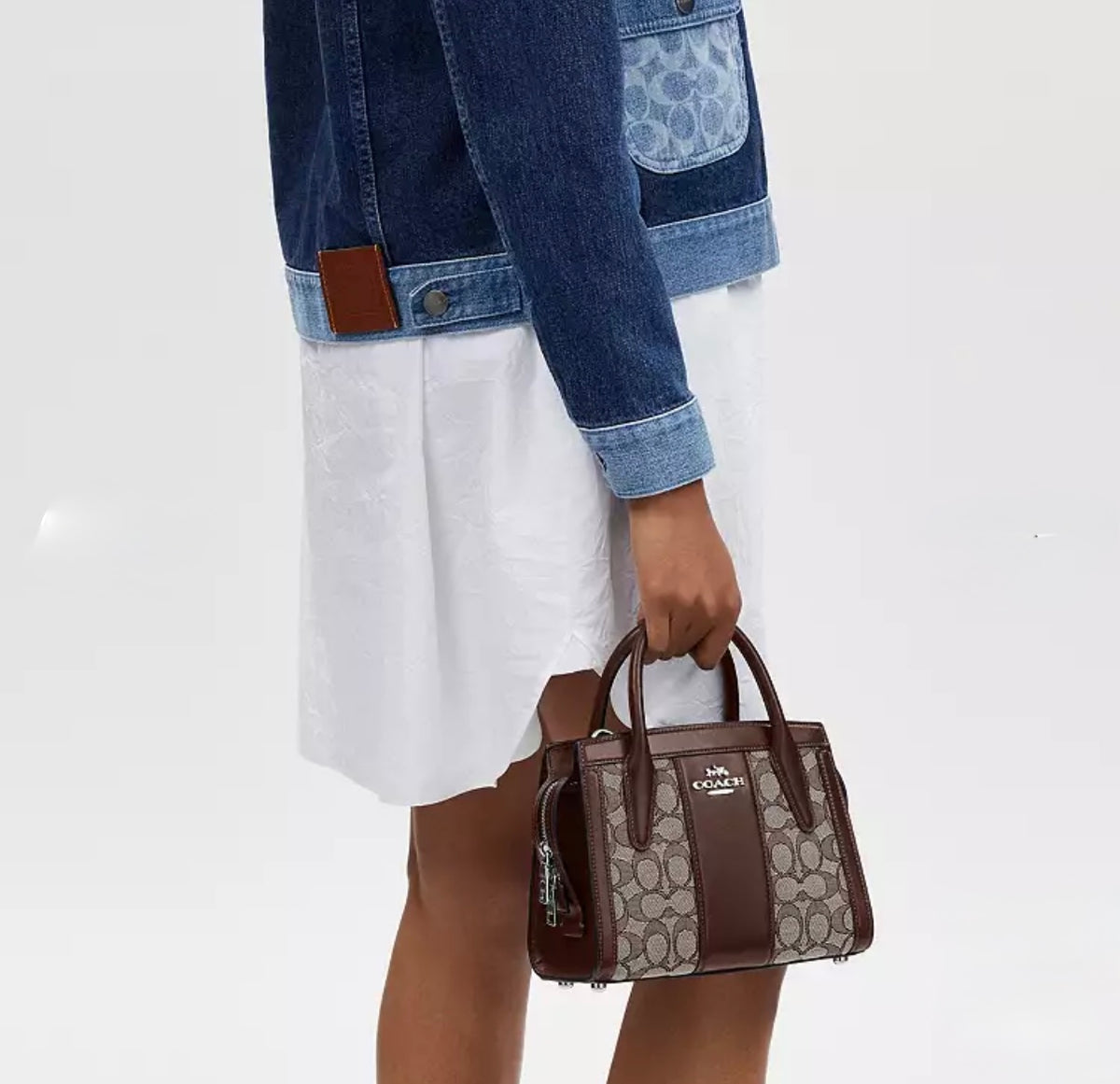 Andrea Carryall Bag In Signature Jacquard