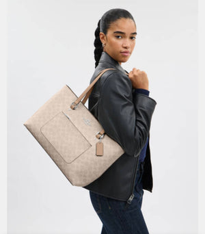 Station Tote Bag In Signature Canvas