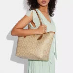 Coach City Tote Bag In Signature Canvas Lt Khaki Lt Saddle - Image 3