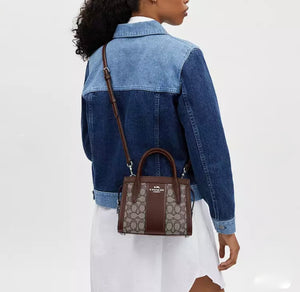 Andrea Carryall Bag In Signature Jacquard