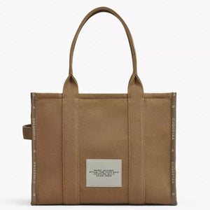 THE Marc Jacobs JACQUARD LARGE TOTE BAG Camel - Image 3