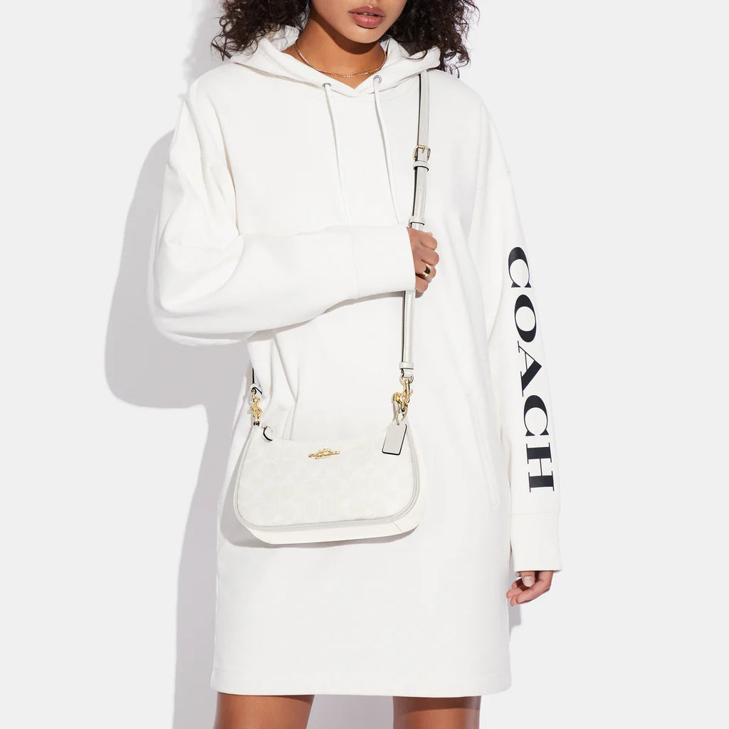 Coach Teri Shoulder Bag In Signature Canvas Chalk Glacierwhite - Image 4
