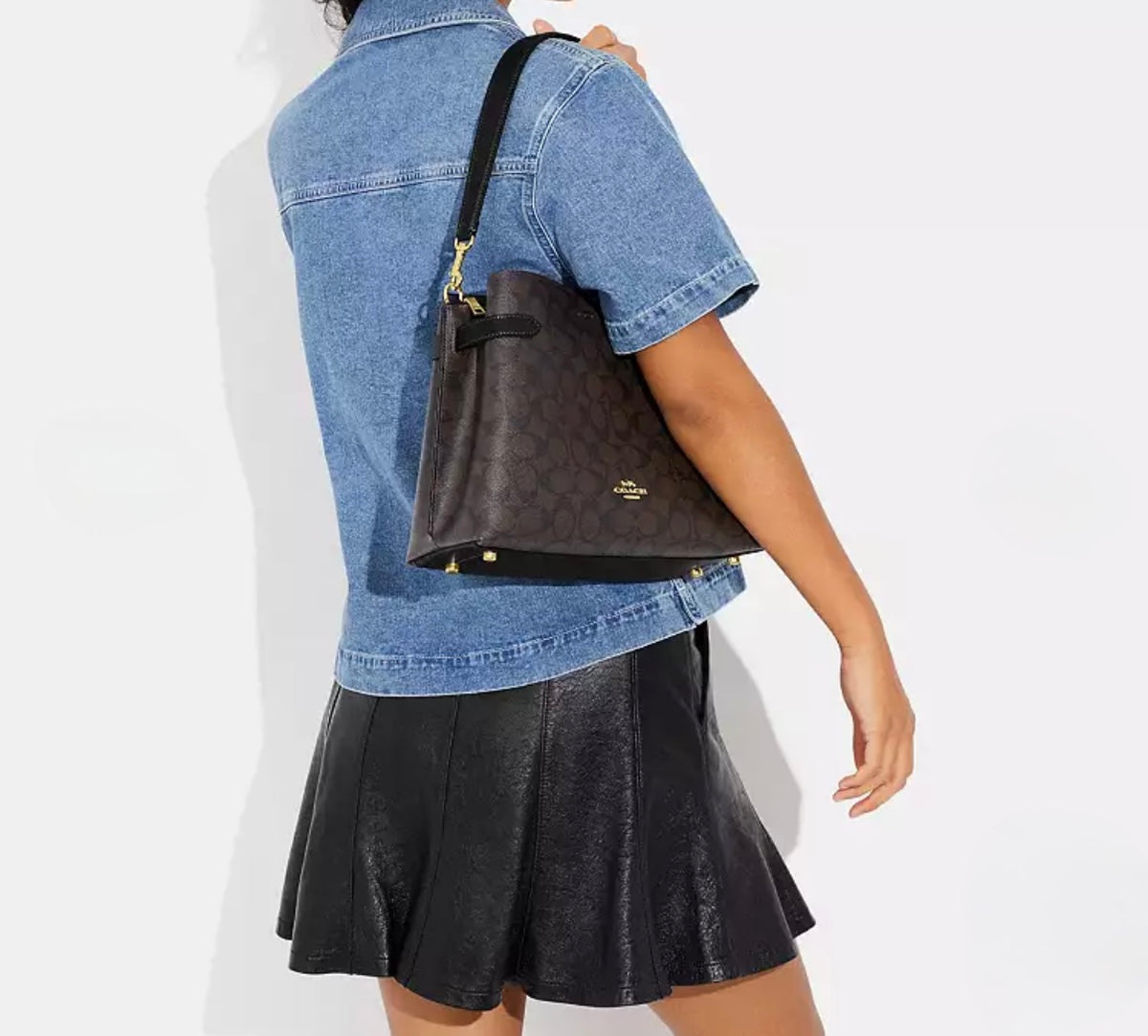 Coach Hanna Shoulder Bag In Signature Canvas