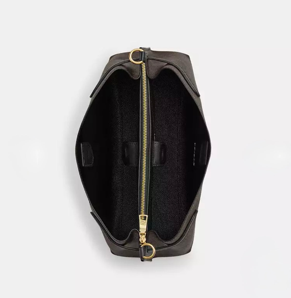 Hanna Shoulder Bag In Signature Canvas
