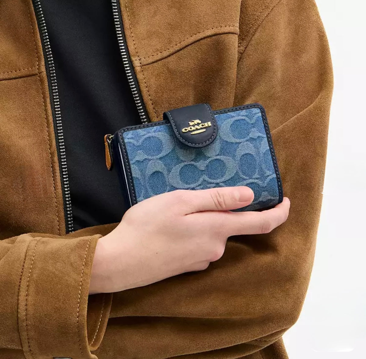 Medium Corner Zip Wallet