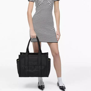 MARC JACOBS The Puffy Nylon Large Tote Bag - Black - Image 7
