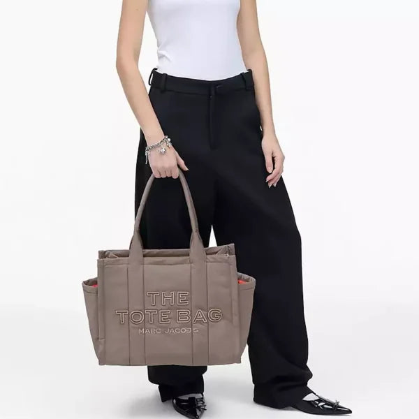 MARC JACOBS The Puffy Nylon Large Tote Bag - Cement - Image 6