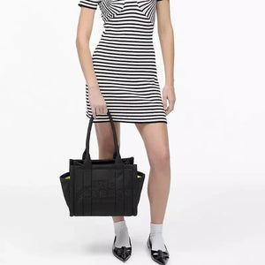 MARC JACOBS The Puffy Nylon Medium Tote Bag - Black - Image 7