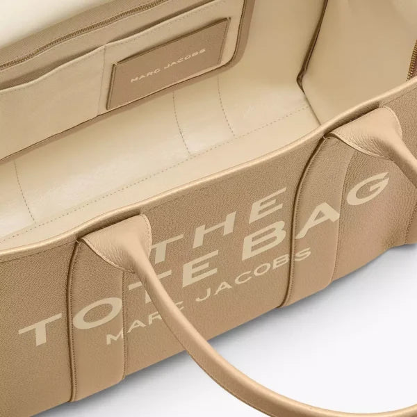 THE Marc Jacobs LEATHER LARGE TOTE BAG Camel - Image 7
