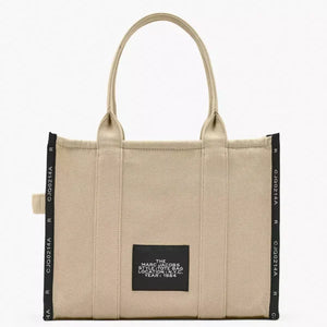 THE Marc Jacobs JACQUARD LARGE TOTE BAG Warm Sand - Image 3