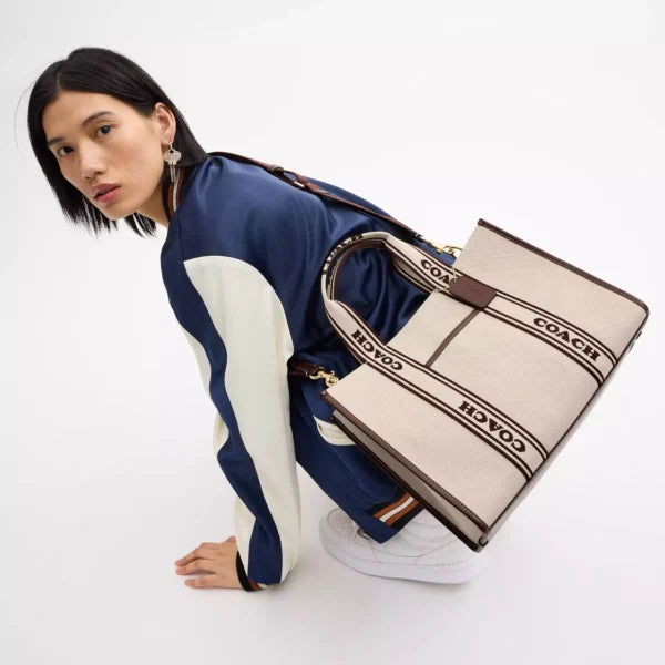 Coach Smith Tote Bag Cream - Image 4