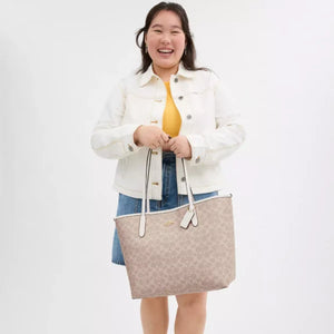 Coach City Tote Bag In Signature Canvas Sand Chalk - Image 2